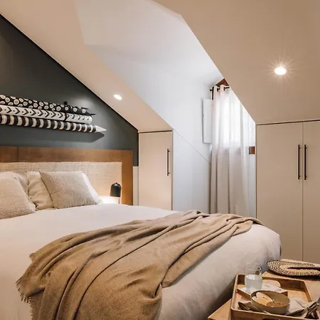 Buja - 2 Bedrooms Penthouse In Lapa * 리스본